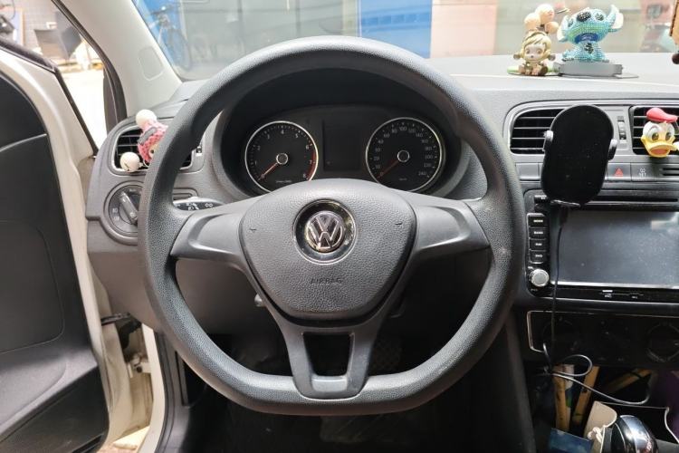 Used Volkswagen Polo 2014 1.6L Automatic Comfort Edition Steering Wheel