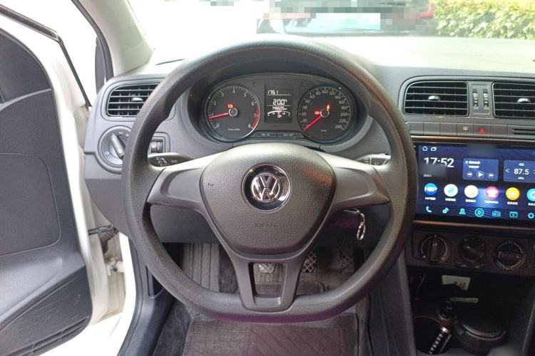 Used Volkswagen Polo 2014 1.4L Manual Fashion Edition Steering Wheel