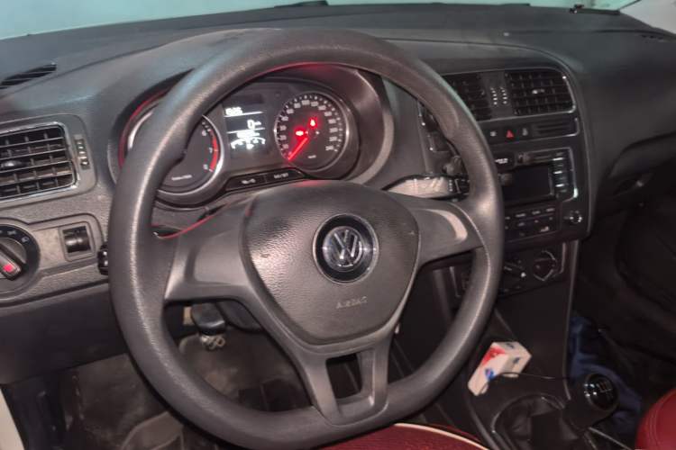 Used Volkswagen Polo 2014 1.4L Manual Comfort Edition Steering Wheel