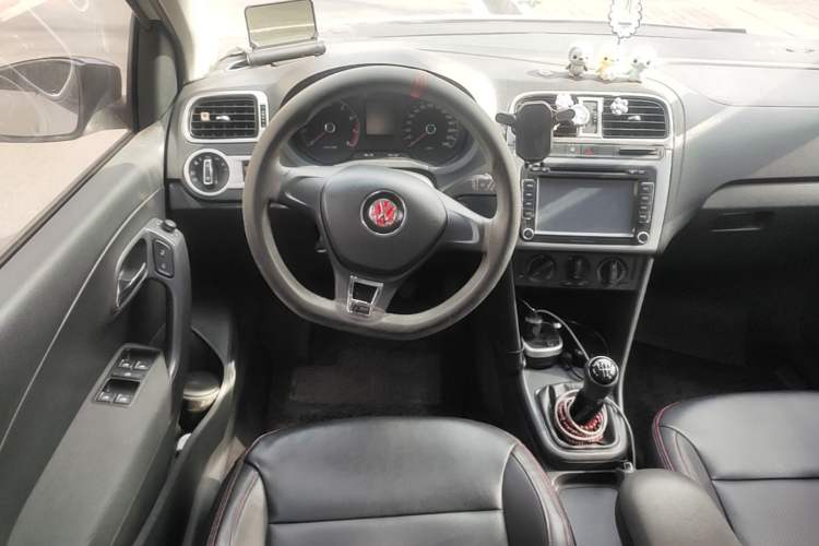 Used Volkswagen Polo 2014 1.4L Manual Fashion Edition Steering Wheel
