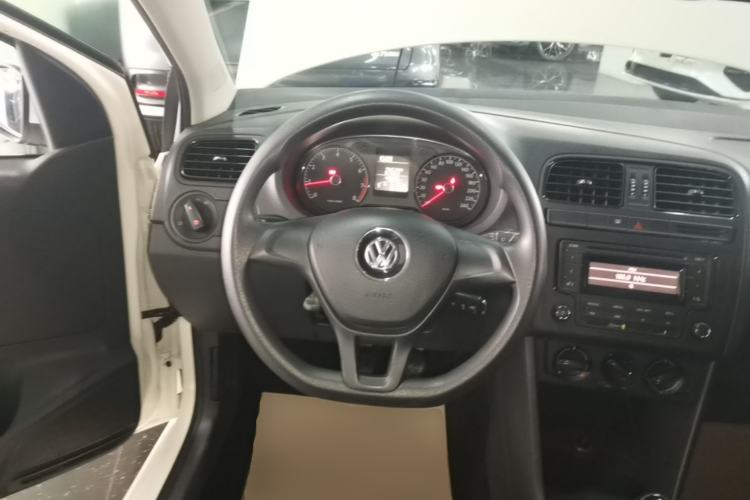 Used Volkswagen Polo 2014 1.4L Manual Fashion Edition Steering Wheel