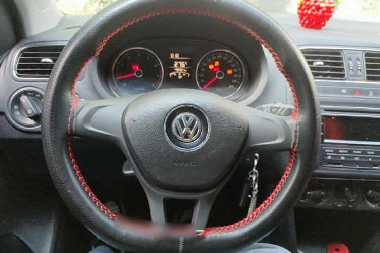 Used Volkswagen Polo 2014 1.6L Manual Comfort Edition Steering Wheel