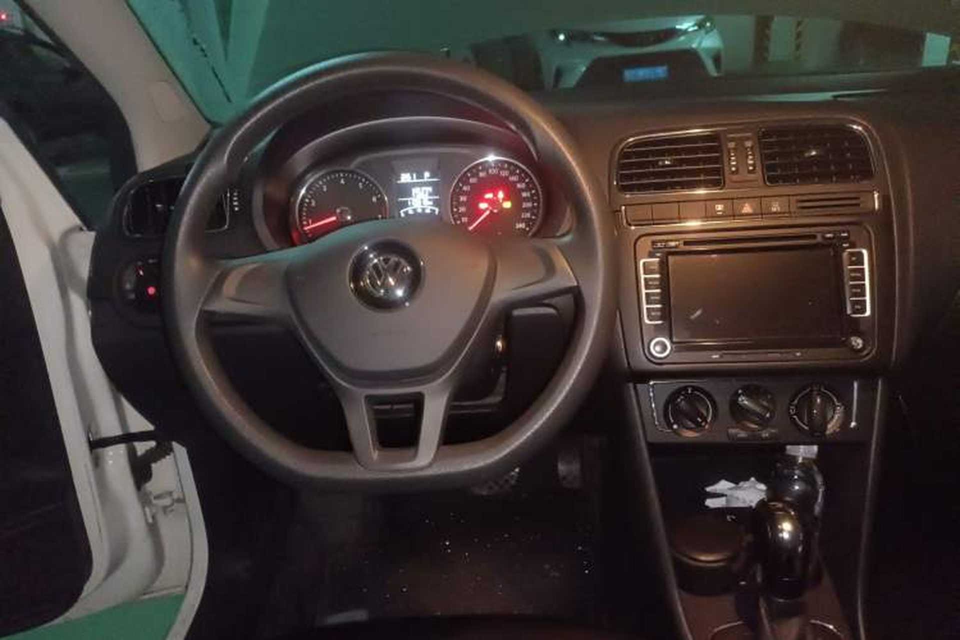 Used Volkswagen Polo 2014 1.6L Automatic Comfort Edition Steering Wheel