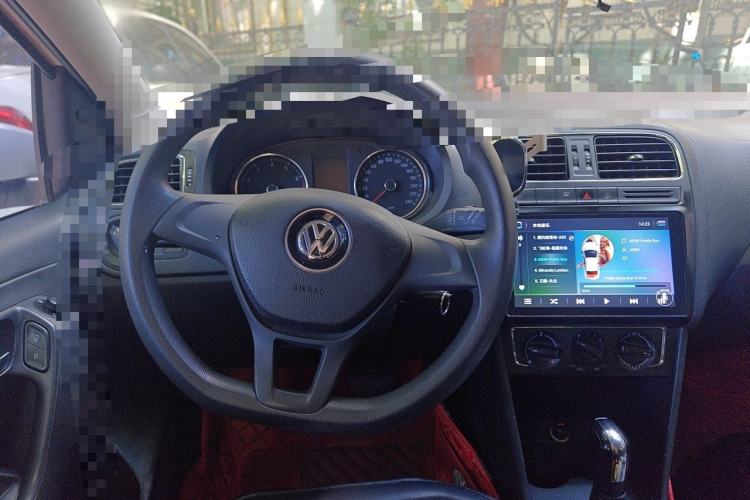 Used Volkswagen Polo 2014 1.6L Automatic Comfort Edition Steering Wheel