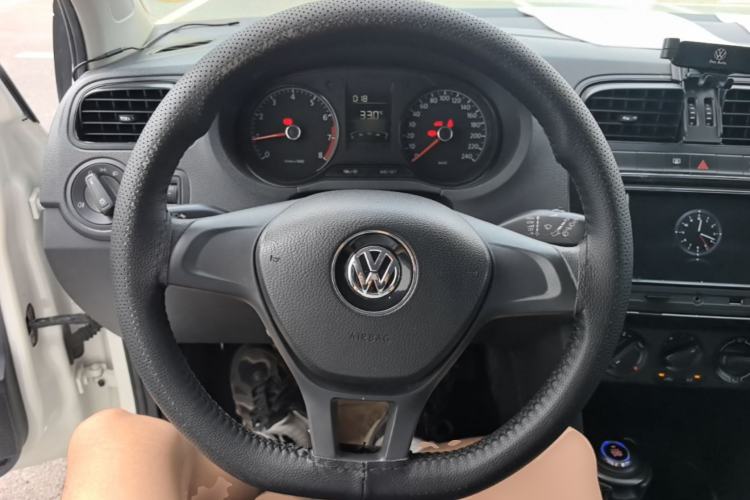 Used Volkswagen Polo 2014 1.4L Manual Fashion Edition Steering Wheel
