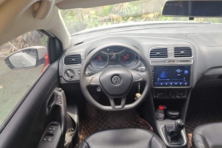 Used Volkswagen Polo 2014 1.4L Manual Comfort Edition Steering Wheel