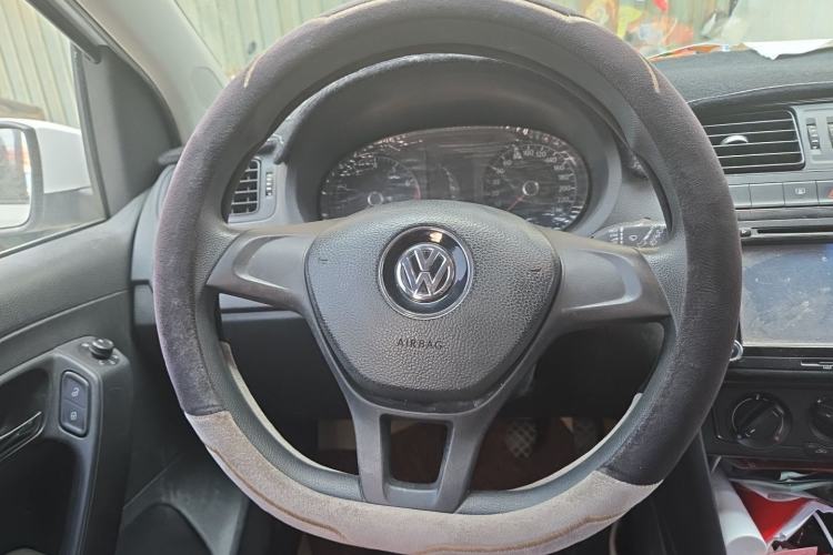 Used Volkswagen Polo 2014 1.4L Manual Fashion Edition Steering Wheel