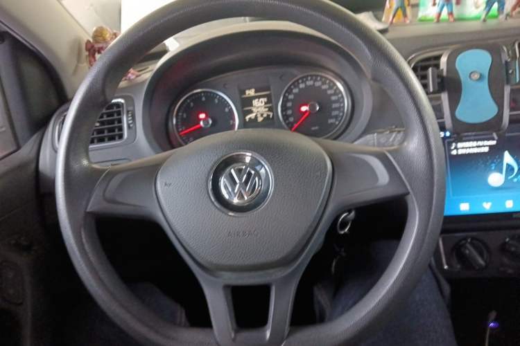 Used Volkswagen Polo 2014 1.4L Manual Fashion Edition Steering Wheel