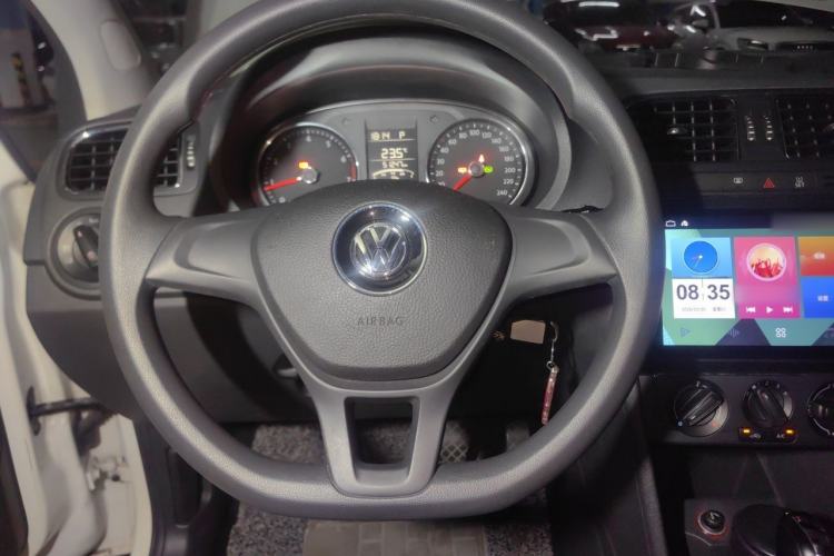 Used Volkswagen Polo 2014 1.4L Automatic Comfort Edition Steering Wheel