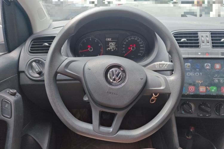 Used Volkswagen Polo 2014 1.4L Manual Fashion Edition Steering Wheel