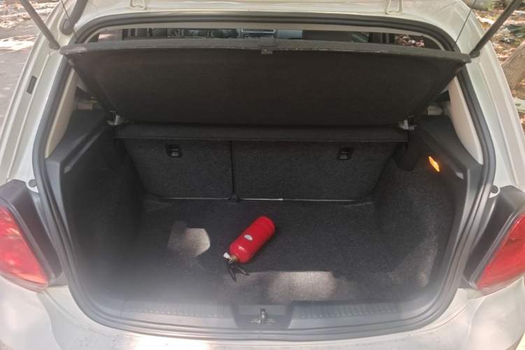 Used Volkswagen Polo 2014 1.4L Manual Comfort Edition Trunk