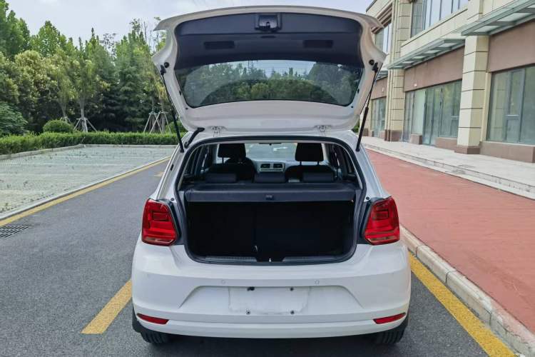Used Volkswagen Polo 2014 1.4L Automatic Comfort Edition Trunk