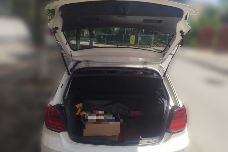 Used Volkswagen Polo 2014 1.6L Automatic Comfort Edition Trunk