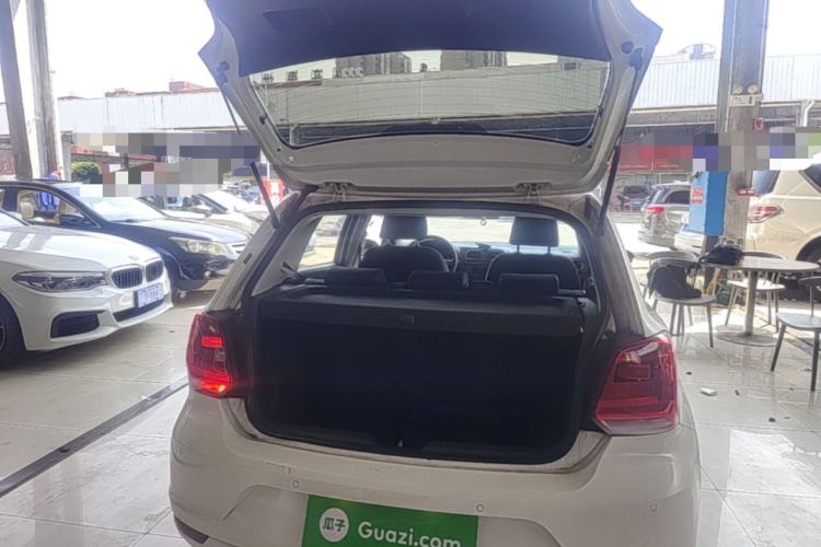 Used Volkswagen Polo 2014 1.6L Manual Comfort Edition Trunk