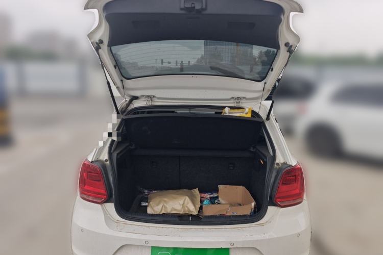 Used Volkswagen Polo 2014 1.4L Manual Comfort Edition Trunk