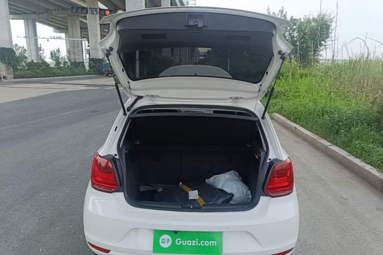 Used Volkswagen Polo 2014 1.4L Automatic Comfort Edition Trunk