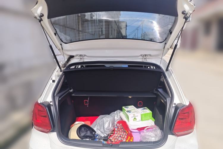 Used Volkswagen Polo 2014 1.4L Manual Fashion Edition Trunk