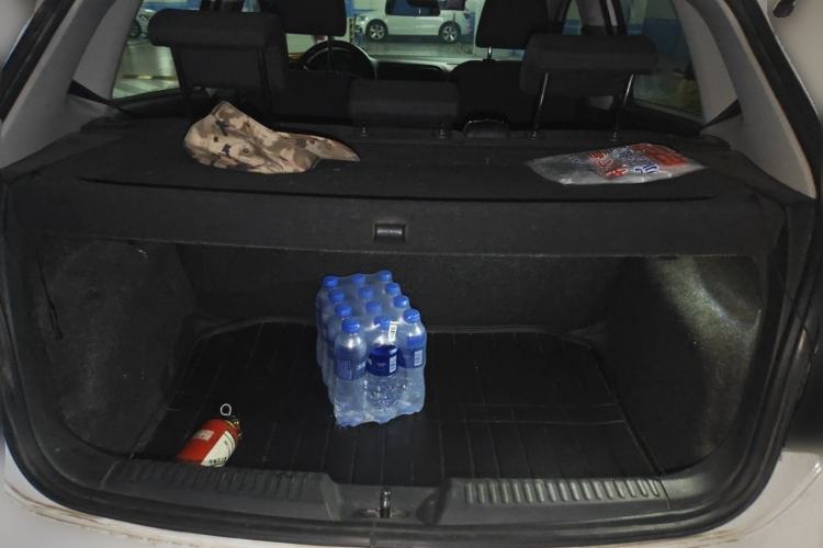 Used Volkswagen Polo 2014 1.4L Manual Fashion Edition Trunk