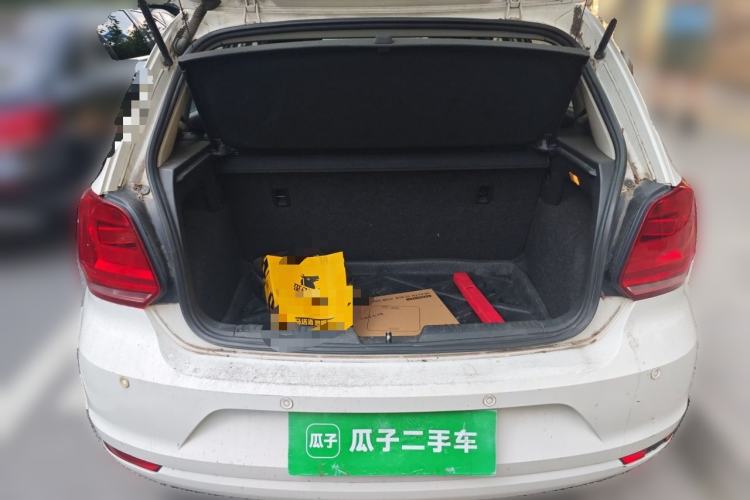 Used Volkswagen Polo 2014 1.4L Manual Fashion Edition Trunk