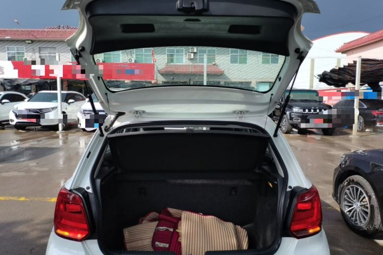 Used Volkswagen Polo 2014 1.4L Manual Fashion Edition Trunk