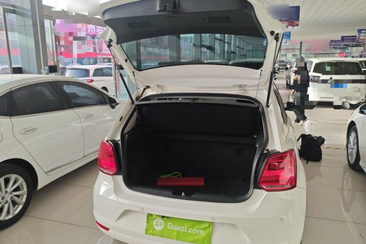 Used Volkswagen Polo 2014 1.4L Automatic Luxury Edition Trunk
