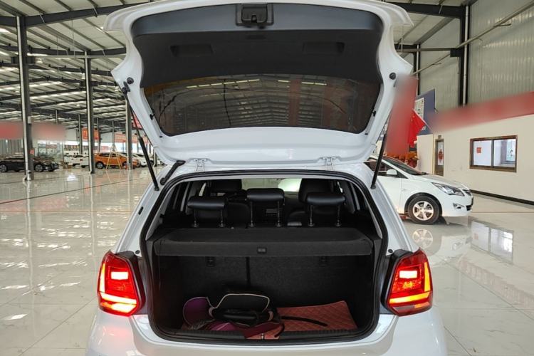 Used Volkswagen Polo 2014 1.4L Automatic Comfort Edition Trunk