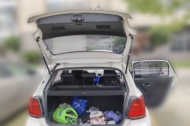 Used Volkswagen Polo 2014 1.6L Automatic Comfort Edition Trunk