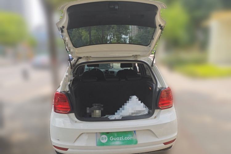 Used Volkswagen Polo 2014 1.4L Manual Fashion Edition Trunk