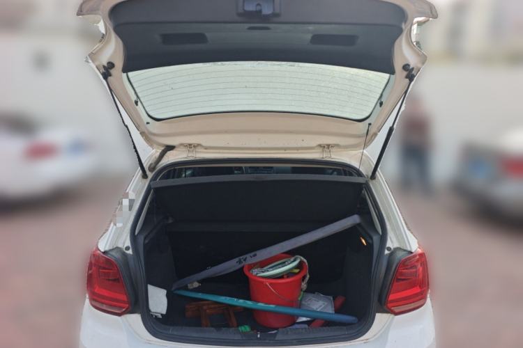 Used Volkswagen Polo 2014 1.4L Manual Fashion Edition Trunk