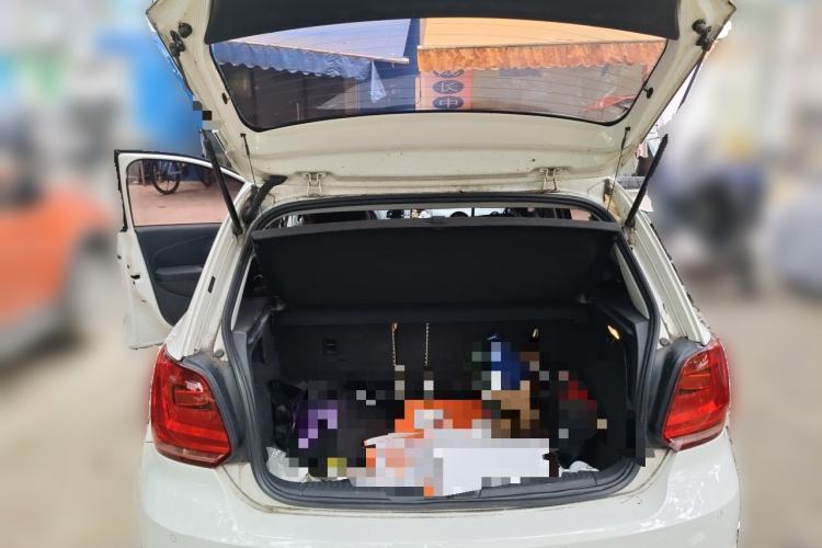 Used Volkswagen Polo 2014 1.6L Automatic Comfort Edition Trunk