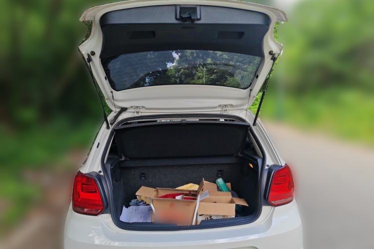 Used Volkswagen Polo 2014 1.4L Manual Fashion Edition Trunk