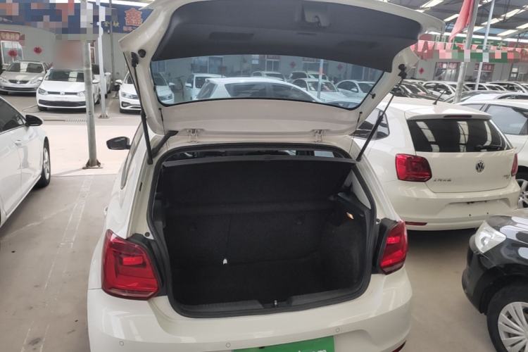 Used Volkswagen Polo 2014 1.4L Automatic Comfort Edition Trunk