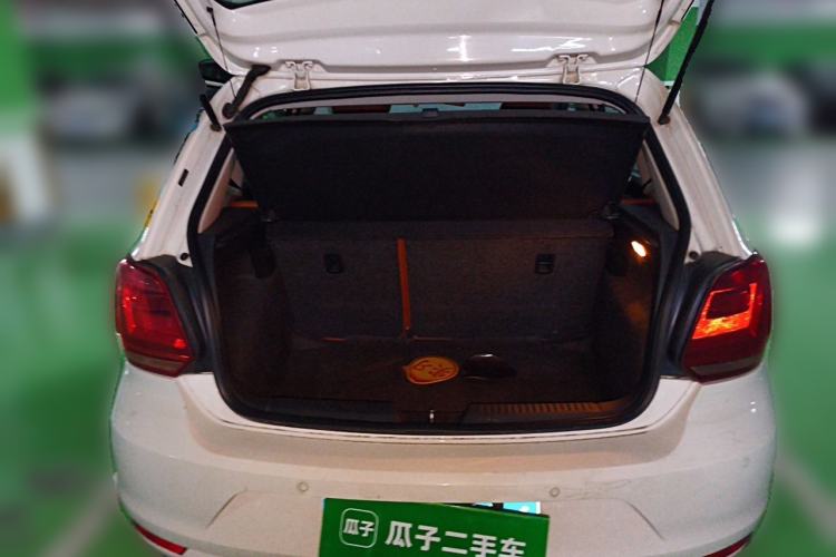 Used Volkswagen Polo 2014 1.6L Automatic Comfort Edition Trunk