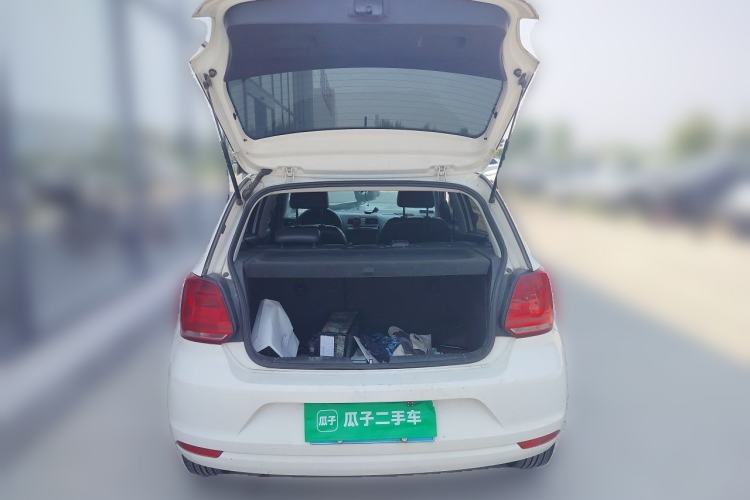 Used Volkswagen Polo 2014 1.4L Manual Fashion Edition Trunk