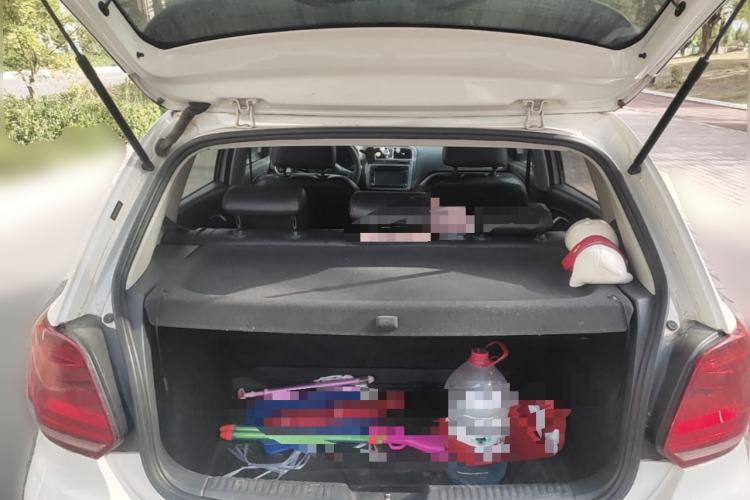 Used Volkswagen Polo 2014 1.4L Manual Fashion Edition Trunk