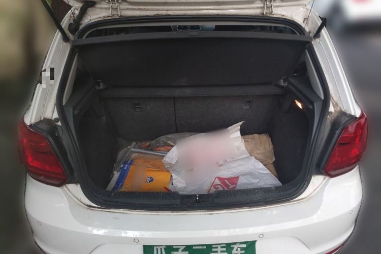 Used Volkswagen Polo 2014 1.4L Manual Comfort Edition Trunk
