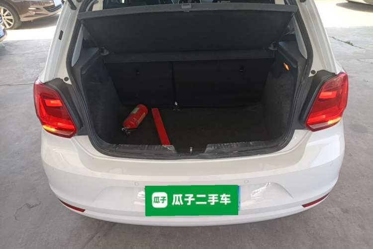 Used Volkswagen Polo 2014 1.6L Manual Comfort Edition Trunk