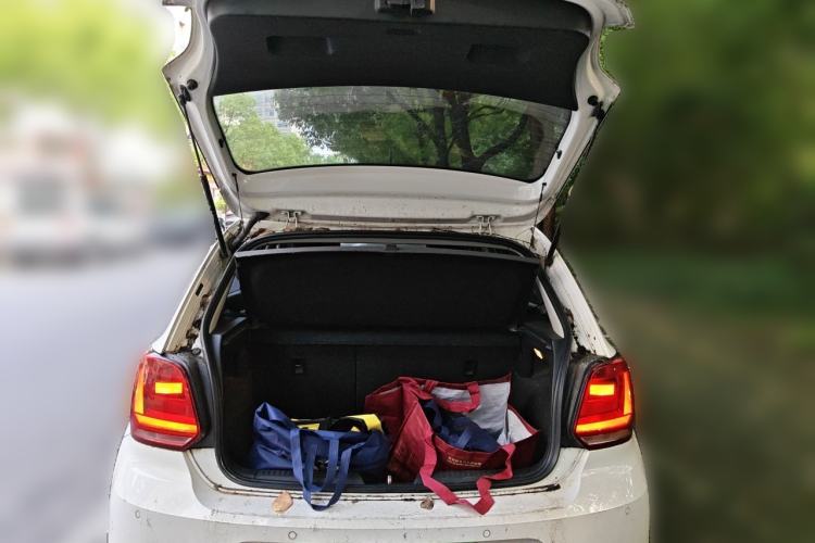 Used Volkswagen Polo 2014 1.6L Automatic Comfort Edition Trunk