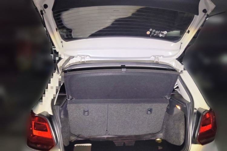 Used Volkswagen Polo 2014 1.6L Automatic Comfort Edition Trunk