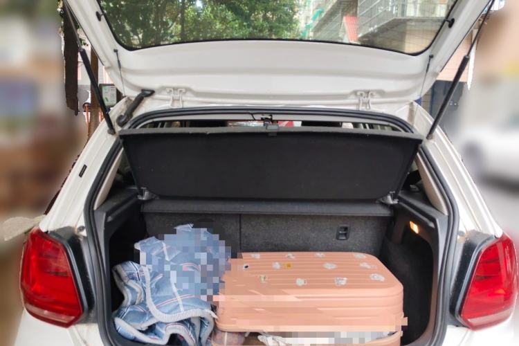 Used Volkswagen Polo 2014 1.6L Automatic Luxury Edition Trunk