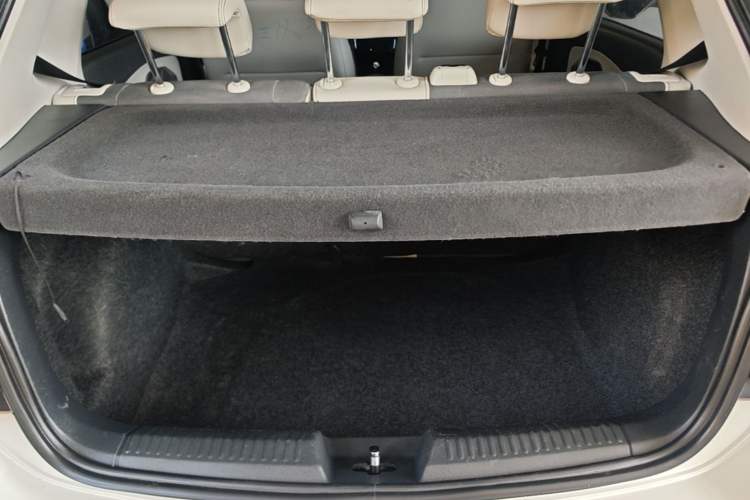 Used Volkswagen Polo 2014 1.4L Automatic Comfort Edition Trunk