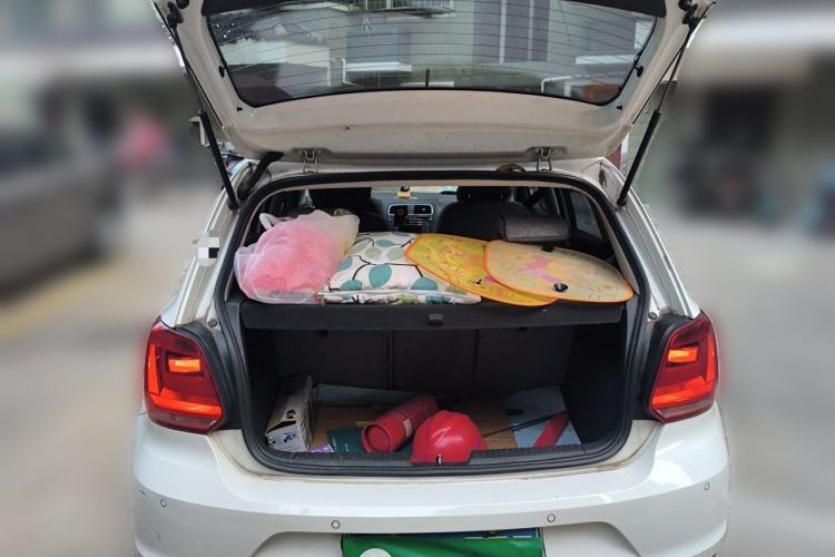 Used Volkswagen Polo 2014 1.6L Automatic Comfort Edition Trunk