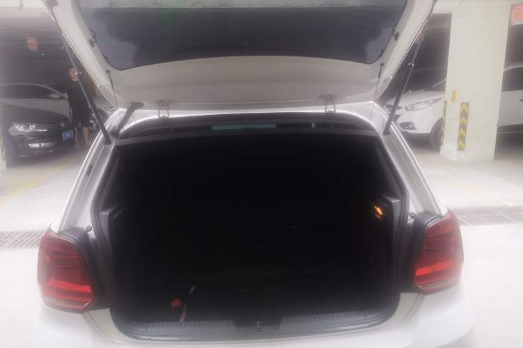 Used Volkswagen Polo 2014 1.4L Automatic Comfort Edition Trunk