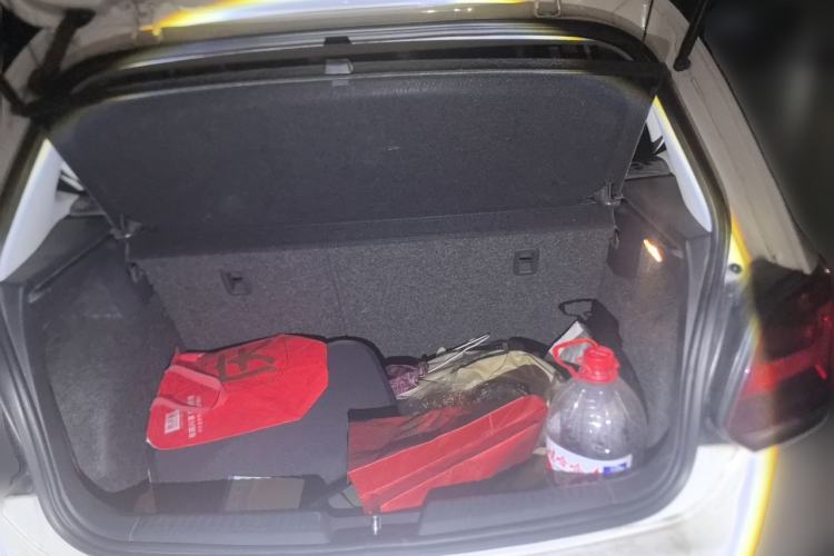 Used Volkswagen Polo 2014 1.6L Automatic Comfort Edition Trunk