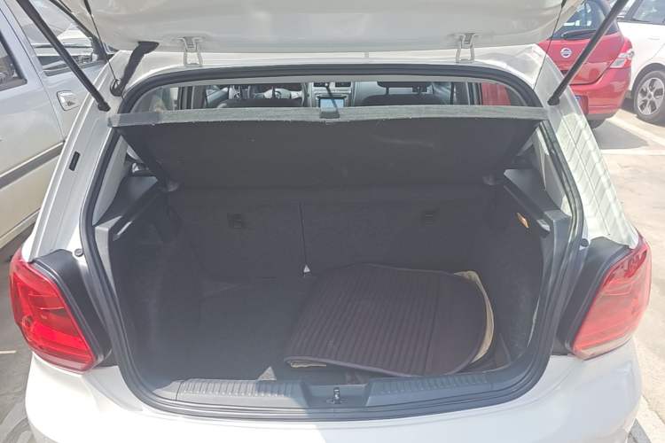 Used Volkswagen Polo 2014 1.4L Automatic Comfort Edition Trunk