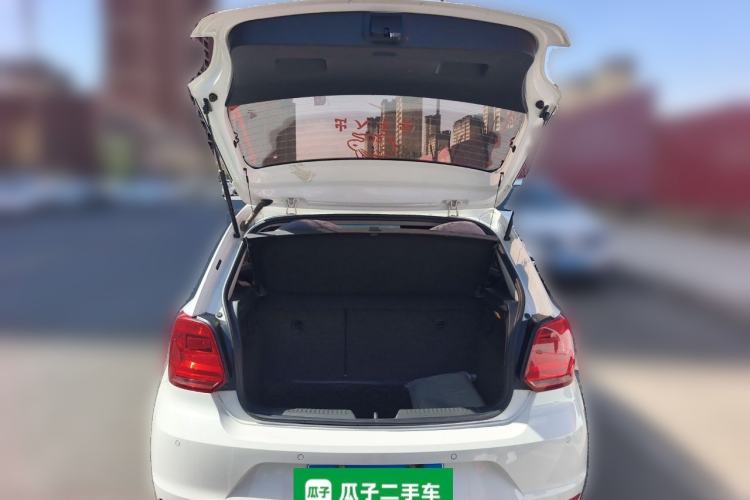 Used Volkswagen Polo 2014 1.6L Automatic Comfort Edition Trunk