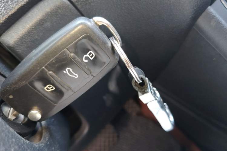 Used Volkswagen Polo 2014 1.6L Automatic Comfort Edition Vehicle Key