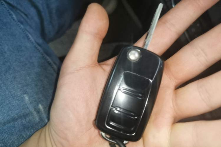 Used Volkswagen Polo 2014 1.6L Automatic Comfort Edition Vehicle Key
