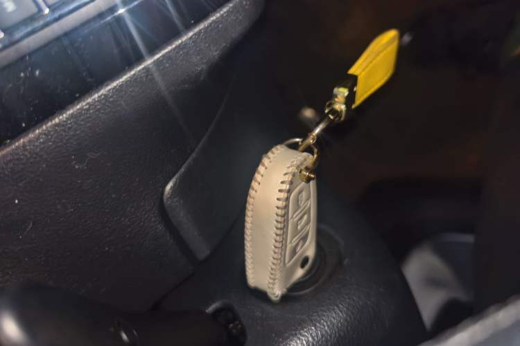 Used Volkswagen Polo 2014 1.6L Manual Comfort Edition Vehicle Key