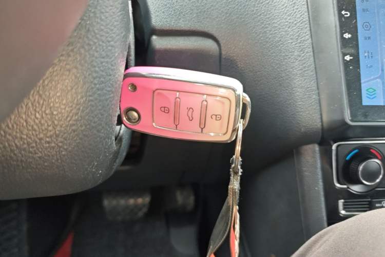 Used Volkswagen Polo 2014 1.6L Automatic Luxury Edition Vehicle Key